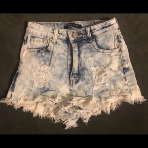 High waist distressed shorts